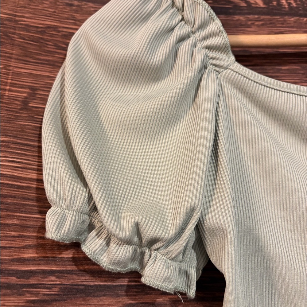 SHEIN Puff Sleeve Crop Top - Light Gray - Picture 3 of 12